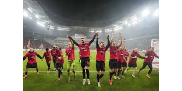 Bayer 04 Leverkusen erhält seine erste Position in der Teamgeschichte